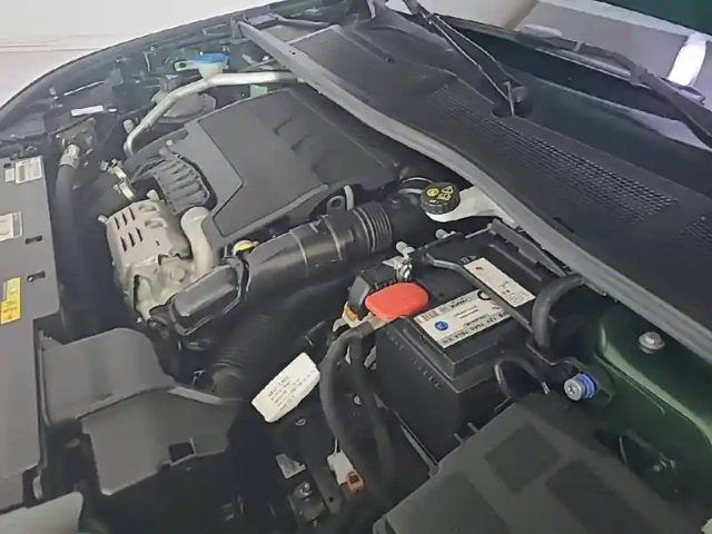 Peugeot 308 puretech 130ch s&amp;s eat8 — photo 18
