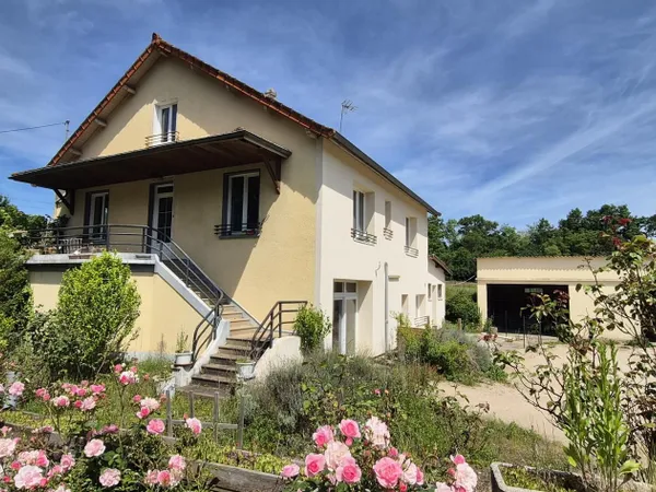 Maison 12 pièces 230 m²
