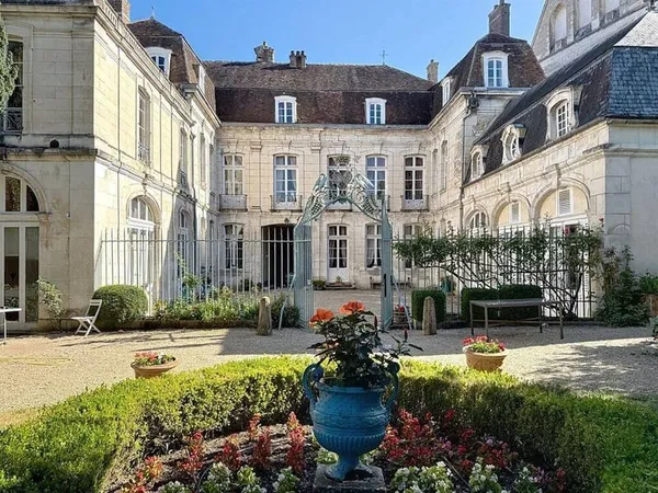 Hôtel particulier 25 pièces 1200 m²
