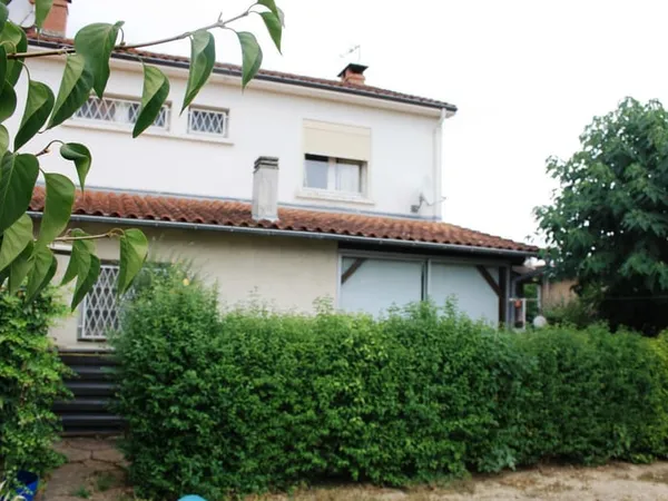 Maison T4, 85 m² habitables, garage et jardin