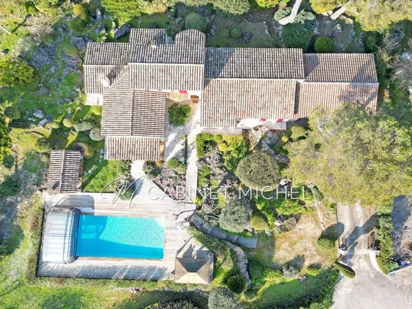 Maison 4 pièces 152 m²