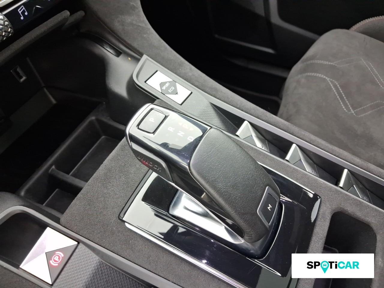 Ds Ds 7 crossback bluehdi 130 eat8 performance line + — photo 14