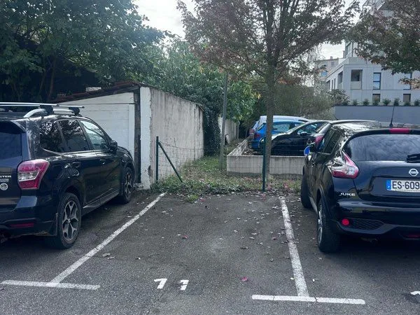 Place de parking à louer
