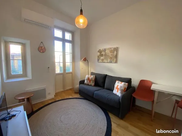 Appartement meublé 1 pièce 18m2 refait à neuf