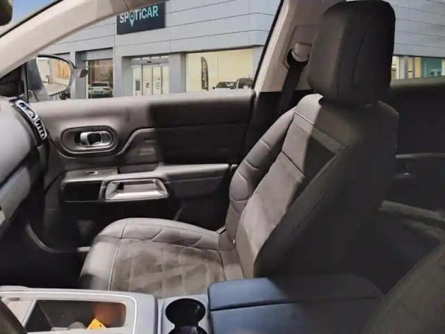 Citroën C5 Aircross hybride rechargeable 225 e-eat8 shine — photo 9