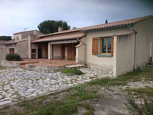 Maison de plain-pied 5 pièces 91 m²