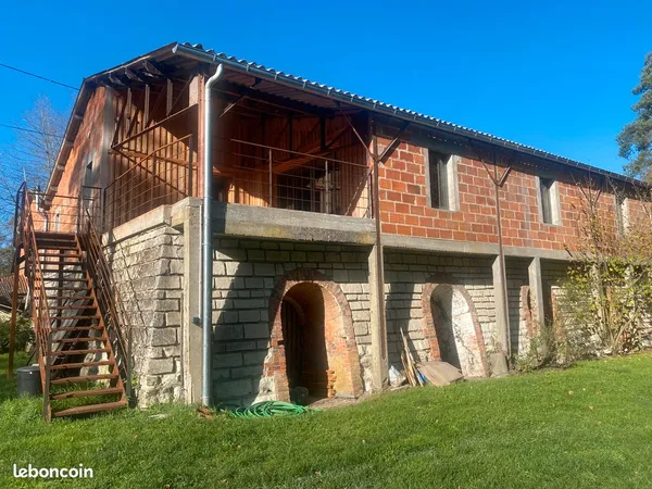 Loue grand Loft dans forêt de Scevolles