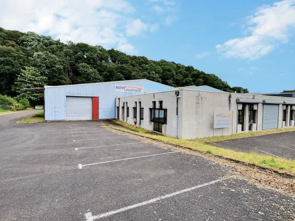 Local d'activité 2680 m²