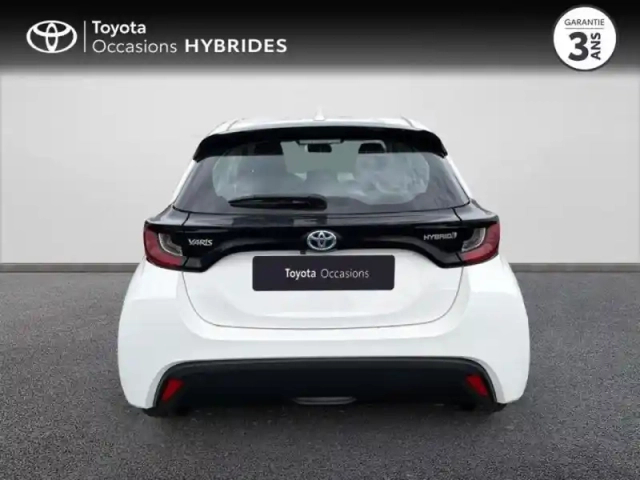 Toyota Yaris 116h dynamic 5p my22 — photo 10