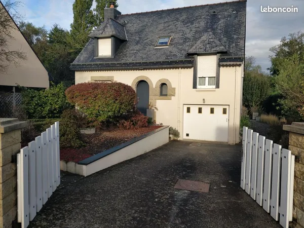 Maison familiale lumineuse - 115 m² - 4 chambres - Terrain 726m² - Environnement calme
