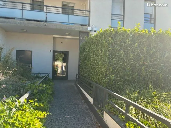 Studio 26 m² avec terrasse - Résidence 2013 sécurisée - Vénissieux Parilly