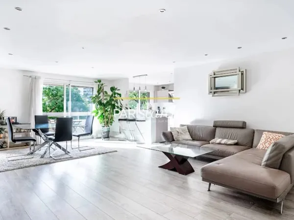Appartement 6 pièces 150 m²