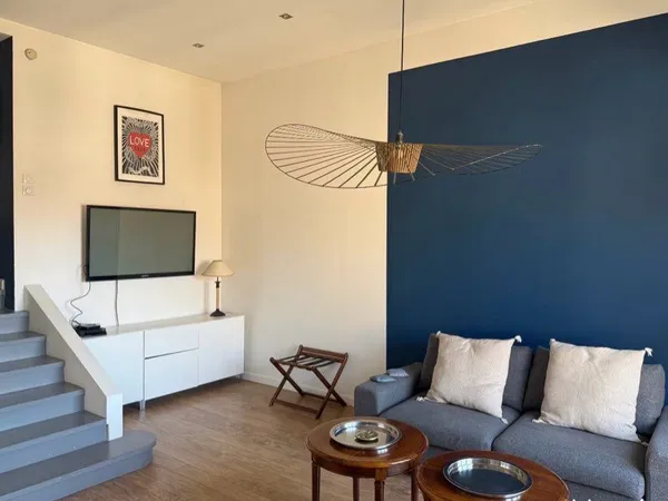 Malmousque - Loft d'architecte de 50 m² avec terrasse - 1 500 /mois
