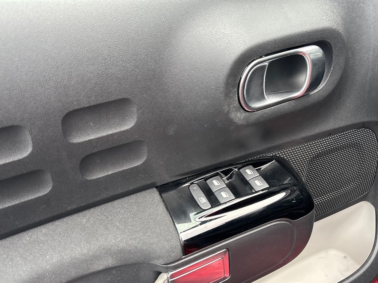 Citroën C3 1.2 puretech 110ch s&s shine 120-123g — photo 15