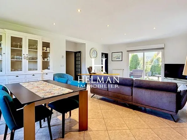LONGUENESSE : Pavillon contemporain avec garage et jardin aux po