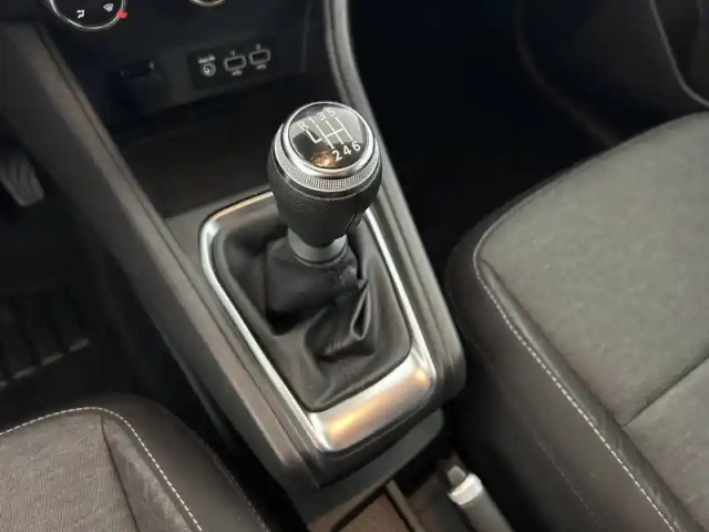 Renault Captur tce 100 gpl — photo 31