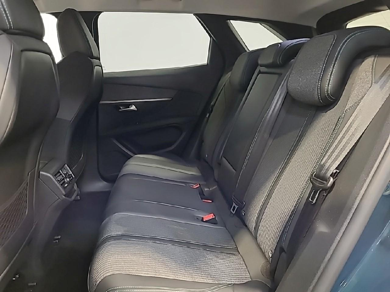 Peugeot 3008 bluehdi 130ch s&s eat8 allure pack — photo 13