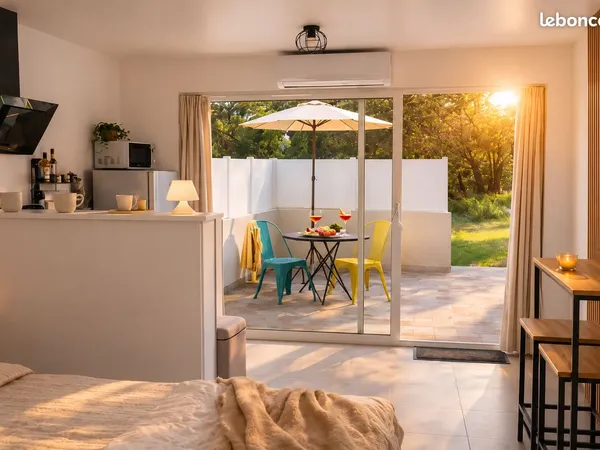 Studio meublé 20 m² - Terrasse & parking