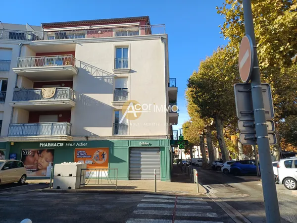 Fonds de commerce 332 m²