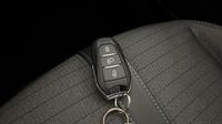 Peugeot 2008 1.2 PureTech 100ch S&S Allure — photo 16