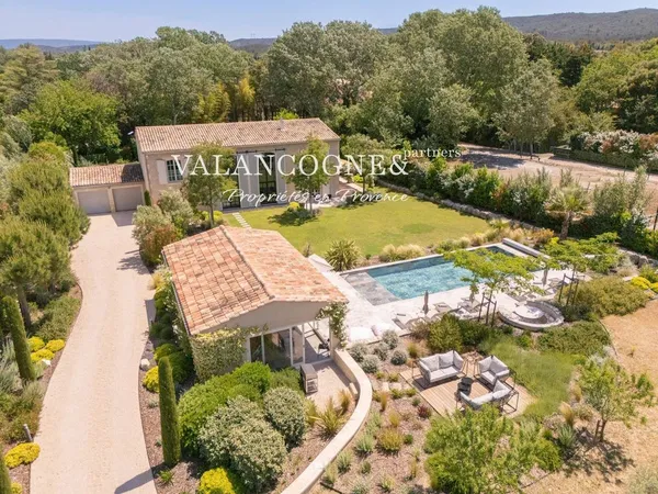 Maison de luxe 8 pièces 320 m²