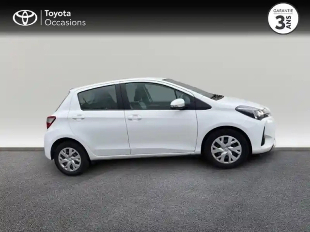 Toyota Yaris 70 vvt-i ultimate 5p — photo 6
