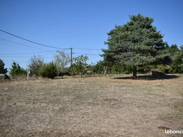 Terrain 1300 m² Donzenac