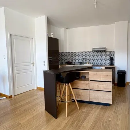 Superbe loft de 73 m² dans résidence de standing avec parking souterrain proximité gare