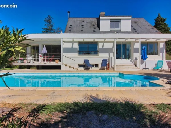 Propriété 5 pièces 184 m²