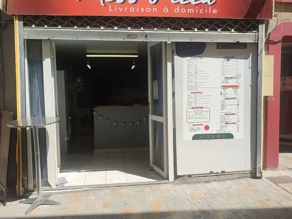 Pizzeria à vendre - Faible loyer - 105 m² - Lespignan