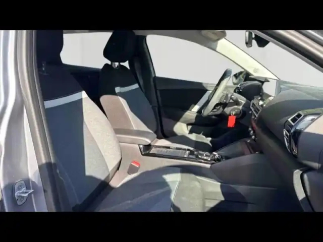 Citroën C4 sté 1.5 bluehdi 130ch feel nav business r eat8 — photo 5