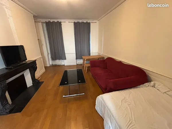 Maison 6 pièces 256 m²