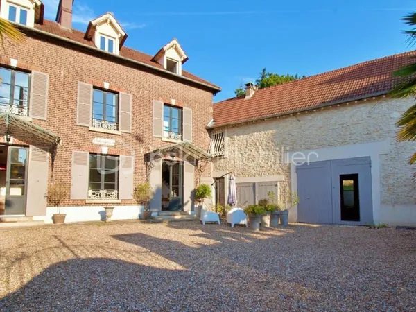 ? Magnifique Maison de maître de 1840  Ancien four à chaux du village ?
