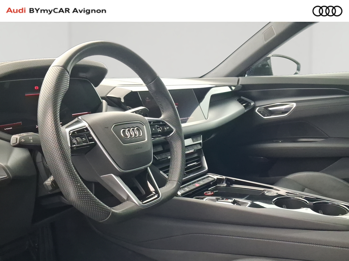 Audi e-tron GT 476 ch quattro — photo 22