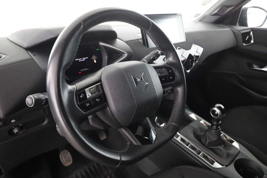 DS Automobiles DS3 Crossback 1.5 Blue-HDi Chic — photo 10