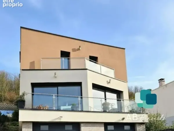 Maison 4 pièces 145 m²