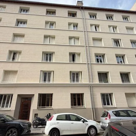 Appartement rez-de-chaussée F3 à rénover