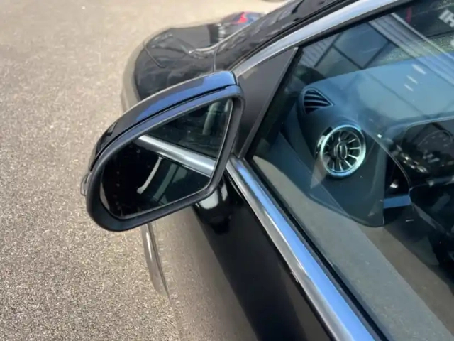 Mercedes Gla 250 e hybrid eq amg line — photo 6