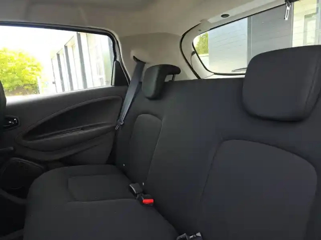 Renault Zoé zoe r110 — photo 10