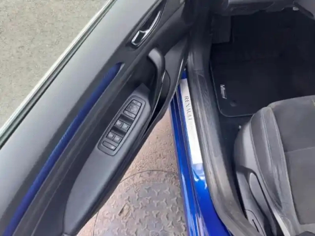 Renault Megane estate 1.6 tce 205ch energy gt edc — photo 14