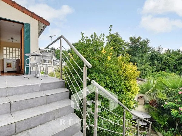 RARE CLAMART ! MAISON 125m2 AVEC VUE PANORAMIQUE SUR PARIS + STUDIO INDÉPENDANT