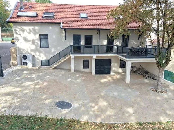 Maison 5 pièces 156 m²