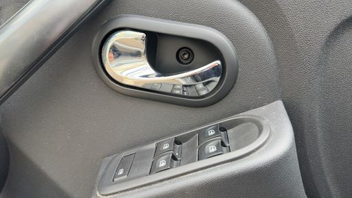 Dacia Duster 1.5 dCI 110 - Prestige – 2015 – 149178 km – Diesel – Boîte Manuelle — photo 29