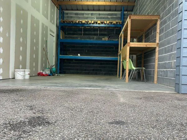 Dépôt /stockage