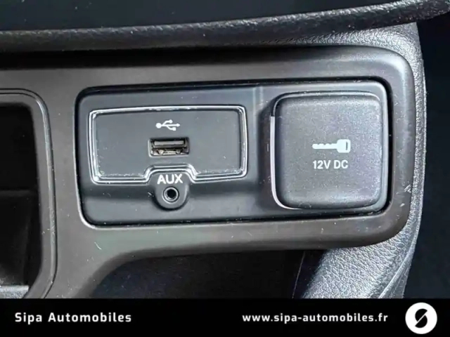 Jeep Renegade 1.3 gse t4 150 ch bvr6 — photo 30
