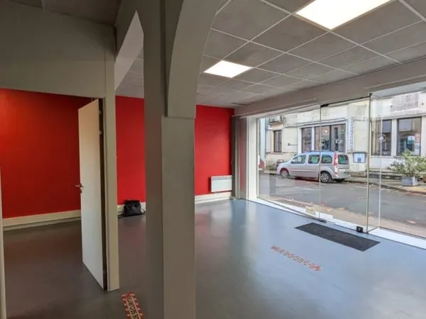 LOCAL COMMERCIAL 75 m2