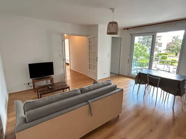 Appartement 2 pièces 44m2- 700m gare de Mantes-la-Jolie- Hyper centre