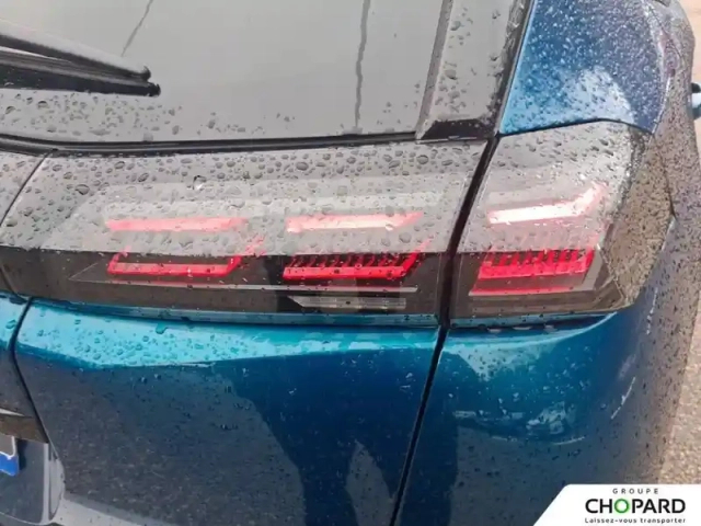 Peugeot 2008 hybrid 145 e-dcs6 — photo 15