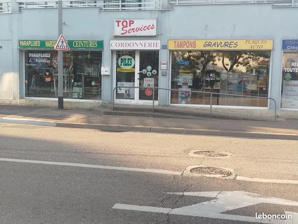 A vendre local commercial Cordonnerie Multiservices