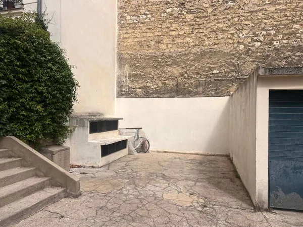 Parking 18 m²